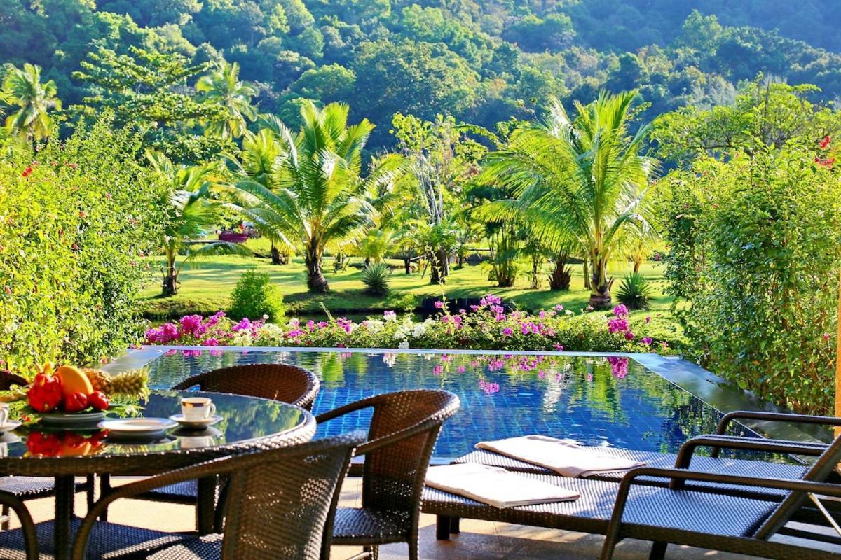 Blue Chill Private Pool Villa - Koh Chang Buitenkant foto